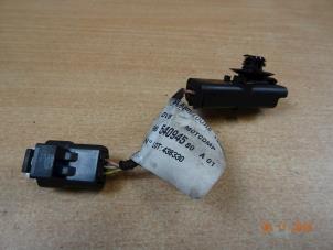 Gebruikte Sensor Nokkenas Mini Mini (R56) 1.6 Cooper D 16V Prijs € 15,00 Margeregeling aangeboden door Miniparts24 - Miniteile24 GbR