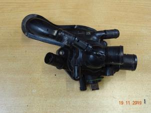 Gebruikte Thermostaathuis Mini Clubman (R55) 1.6 16V Cooper Prijs € 29,50 Margeregeling aangeboden door Miniparts24 - Miniteile24 GbR