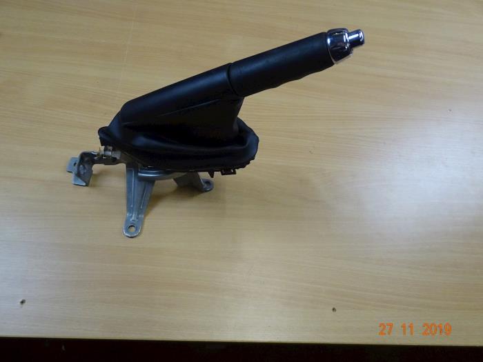 Gebruikte Handrem Mechaniek Mini Mini (F56) 1.2 12V One Prijs € 65,00 Margeregeling aangeboden door Miniparts24