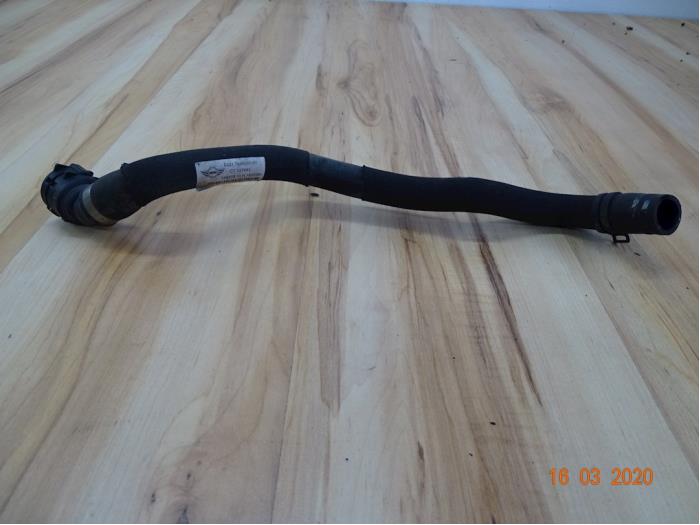 Gebruikte Waterpijp Mini Mini (R56) 1.6 16V Cooper S Prijs € 17,85 Inclusief btw aangeboden door Miniparts24