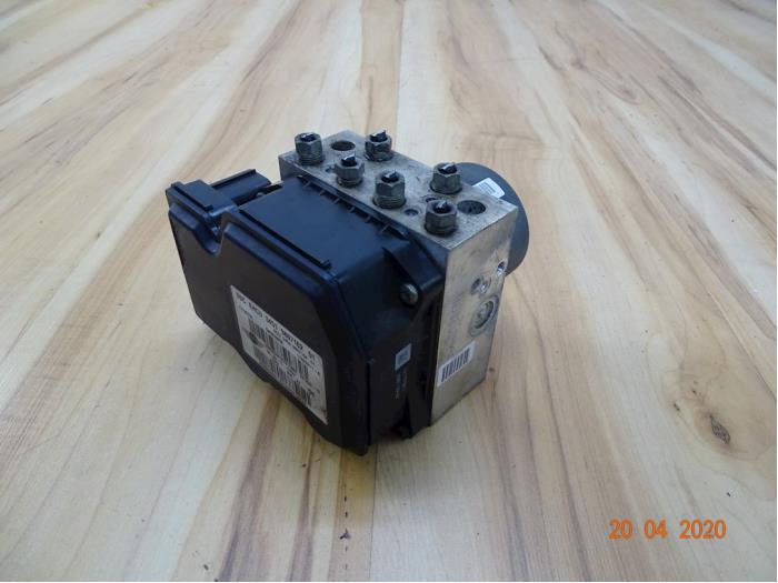 Gebruikte ABS Pomp Mini Mini (R56) 1.6 16V Cooper S Prijs € 95,20 Inclusief btw aangeboden door Miniparts24