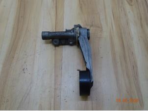 Gebruikte Spanrol Multiriem Mini Mini (R56) 1.6 16V Cooper S Prijs € 17,85 Inclusief btw aangeboden door Miniparts24 - Miniteile24 GbR