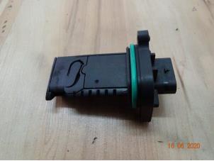 Gebruikte Luchtmassameter Mini Mini (R56) 1.6 One D 16V Prijs € 60,00 Margeregeling aangeboden door Miniparts24 - Miniteile24 GbR