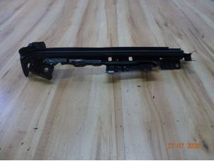 Gebruikte Steun (diversen) Mini Cooper Prijs € 11,90 Inclusief btw aangeboden door Miniparts24 - Miniteile24 GbR