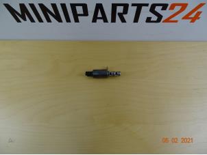 Gebruikte Sensor Nokkenas Mini Mini (R56) 1.4 16V One Prijs € 35,00 Margeregeling aangeboden door Miniparts24 - Miniteile24 GbR