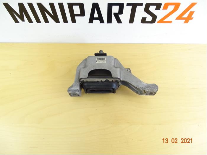 Gebruikte Motorrubber Mini Mini (R56) 1.6 16V Cooper S Prijs € 40,00 Margeregeling aangeboden door Miniparts24