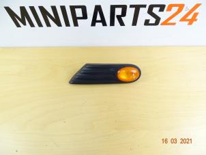 Gebruikte Knipperlicht Scherm links-voor Mini Mini (R56) 1.6 16V Cooper Prijs € 23,80 Inclusief btw aangeboden door Miniparts24 - Miniteile24 GbR