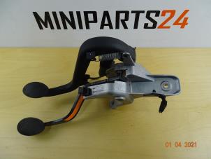 Gebruikte Pedalen Set Mini Mini (R56) 1.6 16V Cooper Prijs € 89,25 Inclusief btw aangeboden door Miniparts24 - Miniteile24 GbR