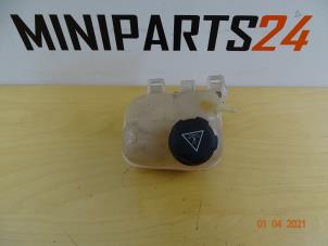 Gebruikte Koelvloeistof Reservoir Mini Mini (R56) 1.6 16V Cooper Prijs € 29,75 Inclusief btw aangeboden door Miniparts24 - Miniteile24 GbR
