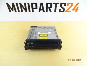 Gebruikte Radio CD Speler Mini Mini Cooper S (R53) 1.6 16V Prijs € 95,20 Inclusief btw aangeboden door Miniparts24 - Miniteile24 GbR
