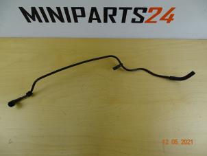 Gebruikte Slang (diversen) Mini Mini Cooper S (R53) 1.6 16V Prijs € 23,21 Inclusief btw aangeboden door Miniparts24 - Miniteile24 GbR