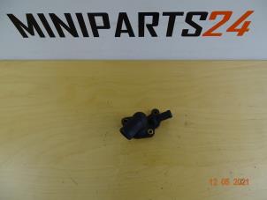 Gebruikte Thermostaathuis Mini Mini Cooper S (R53) 1.6 16V Prijs € 17,85 Inclusief btw aangeboden door Miniparts24 - Miniteile24 GbR