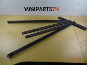 Gebruikte Trekstang Mini Mini Cooper S (R53) 1.6 16V Prijs € 118,88 Inclusief btw aangeboden door Miniparts24 - Miniteile24 GbR