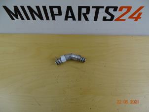 Gebruikte Oliedruk Leiding Mini Countryman (F60) 1.5 12V Cooper Prijs € 49,98 Inclusief btw aangeboden door Miniparts24 - Miniteile24 GbR