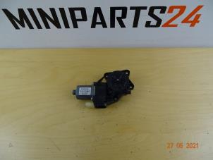 Gebruikte Portierruitmotor Mini Mini (R56) 1.6 16V Cooper S Prijs € 35,70 Inclusief btw aangeboden door Miniparts24 - Miniteile24 GbR
