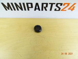 Gebruikte Speakerkap Mini Cooper S Prijs € 59,50 Inclusief btw aangeboden door Miniparts24 - Miniteile24 GbR