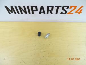 Gebruikte Aansteker Mini Cooper Prijs € 23,80 Inclusief btw aangeboden door Miniparts24 - Miniteile24 GbR