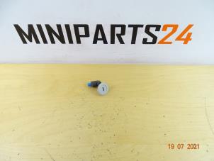 Gebruikte Microfoon Mini Cooper Prijs € 23,80 Inclusief btw aangeboden door Miniparts24 - Miniteile24 GbR