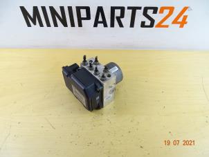Gebruikte ABS Pomp Mini Cooper Prijs € 119,00 Inclusief btw aangeboden door Miniparts24 - Miniteile24 GbR