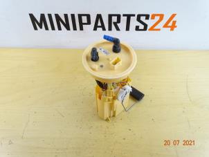 Gebruikte Brandstofpomp Elektrisch Mini Mini (R56) 1.4 16V One Prijs € 71,40 Inclusief btw aangeboden door Miniparts24 - Miniteile24 GbR