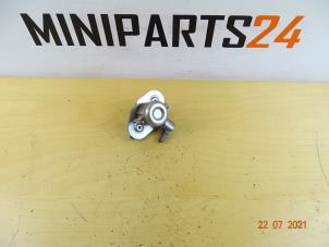 Gebruikte Hogedrukpomp Mini Mini (F56) 2.0 16V Cooper S Prijs € 285,60 Inclusief btw aangeboden door Miniparts24 - Miniteile24 GbR