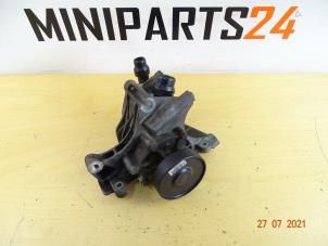 Gebruikte Waterpomp Mini Countryman (R60) 1.6 Cooper D ALL4 Prijs € 29,75 Inclusief btw aangeboden door Miniparts24 - Miniteile24 GbR