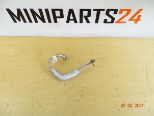 Gebruikte Oliedruk Leiding Mini Countryman (F60) 1.5 12V Cooper Prijs € 35,70 Inclusief btw aangeboden door Miniparts24 - Miniteile24 GbR