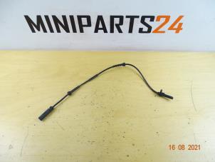 Gebruikte Kabel (diversen) Mini Mini (F56) 1.5 12V Cooper Prijs € 23,80 Inclusief btw aangeboden door Miniparts24 - Miniteile24 GbR