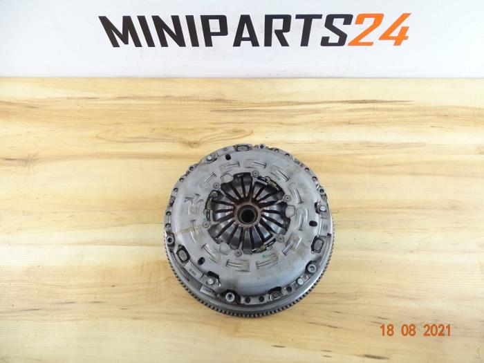 Gebruikte Dubbele massa vliegwiel Mini Mini (F56) 2.0 16V Cooper S Prijs € 297,50 Inclusief btw aangeboden door Miniparts24
