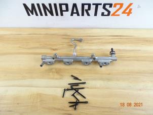 Gebruikte Benzine Verdeelstuk Mini Mini (F56) 2.0 16V Cooper S Prijs € 71,40 Inclusief btw aangeboden door Miniparts24 - Miniteile24 GbR