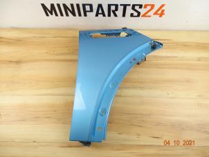 Gebruikte Spatbord rechts-voor Mini Mini Cooper S (R53) 1.6 16V Prijs € 53,55 Inclusief btw aangeboden door Miniparts24 - Miniteile24 GbR