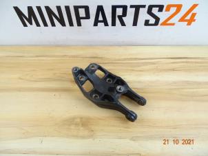 Gebruikte Motorrubber Mini Countryman (R60) 1.6 16V Cooper S ALL4 Prijs € 29,75 Inclusief btw aangeboden door Miniparts24