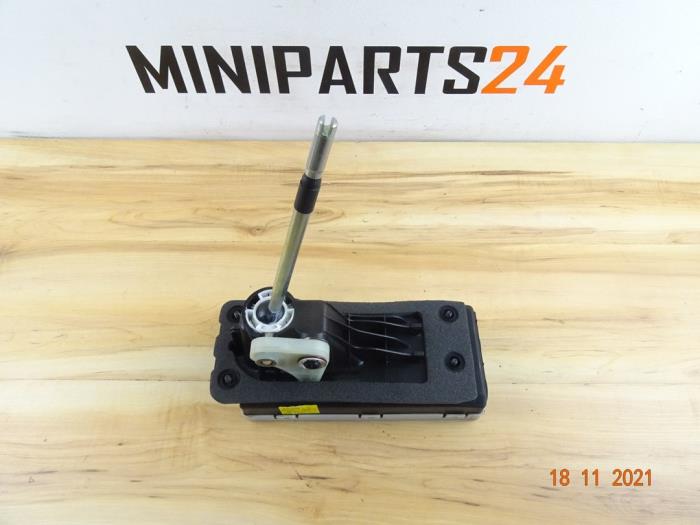 Gebruikte Pook Mini Mini (R56) 1.6 16V John Cooper Works Prijs € 35,70 Inclusief btw aangeboden door Miniparts24