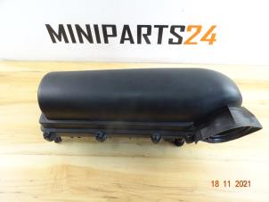 Gebruikte Luchtfilterhuis Mini Mini (R56) 1.6 16V John Cooper Works Prijs € 220,15 Inclusief btw aangeboden door Miniparts24 - Miniteile24 GbR