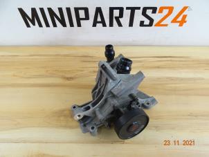 Gebruikte Waterpomp Mini Clubman (R55) 1.6 Cooper D Prijs € 29,75 Inclusief btw aangeboden door Miniparts24 - Miniteile24 GbR