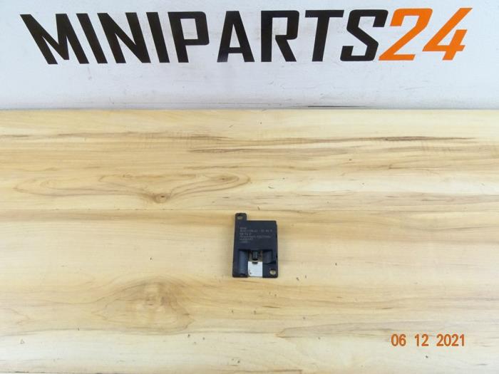 Gebruikte Antenne bluetooth Mini Mini (R56) 1.6 16V John Cooper Works Prijs € 23,80 Inclusief btw aangeboden door Miniparts24