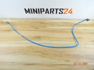 Gebruikte Brandstofleiding Mini Cooper Prijs € 71,40 Inclusief btw aangeboden door Miniparts24 - Miniteile24 GbR