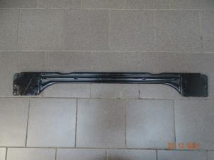 Gebruikte Draagbalk achter BMW Mini One/Cooper (R50) 1.6 16V One Prijs € 41,65 Inclusief btw aangeboden door Miniparts24 - Miniteile24 GbR