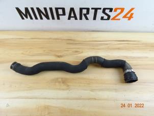 Gebruikte Koelwaterslang Mini Countryman (R60) 1.6 Cooper D ALL4 Prijs € 29,75 Inclusief btw aangeboden door Miniparts24