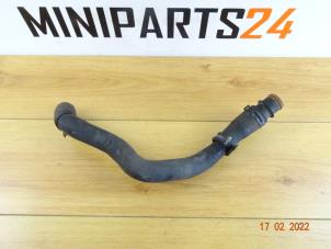 Gebruikte Radiateurslang Mini Mini Cooper S (R53) 1.6 16V Prijs € 23,80 Inclusief btw aangeboden door Miniparts24