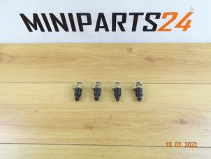Gebruikte Verstuiver brug Mini Mini Cooper S (R53) 1.6 16V Prijs € 41,65 Inclusief btw aangeboden door Miniparts24 - Miniteile24 GbR