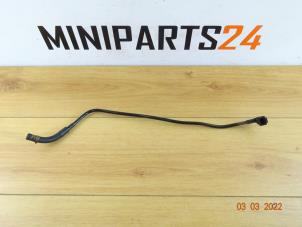 Gebruikte Leiding (diversen) BMW Mini One/Cooper (R50) 1.6 16V Cooper Prijs € 29,75 Inclusief btw aangeboden door Miniparts24 - Miniteile24 GbR