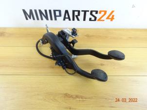 Gebruikte Pedalen Set Mini Countryman (R60) 1.6 Cooper D ALL4 Prijs € 77,35 Inclusief btw aangeboden door Miniparts24