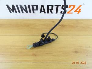 Gebruikte Koppeling Hulp Cilinder Mini Mini (R56) 1.6 16V Cooper Prijs € 29,75 Inclusief btw aangeboden door Miniparts24 - Miniteile24 GbR