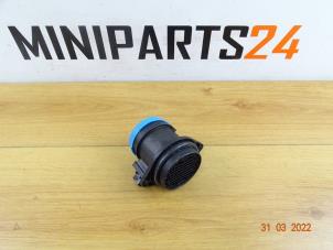 Gebruikte Luchtmassameter Mini Mini (R56) 1.6 16V Cooper S Prijs € 95,20 Inclusief btw aangeboden door Miniparts24 - Miniteile24 GbR