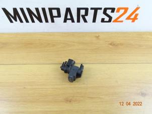 Gebruikte Vacuum ventiel Mini Mini (R56) 1.6 16V Cooper S Prijs € 11,90 Inclusief btw aangeboden door Miniparts24 - Miniteile24 GbR