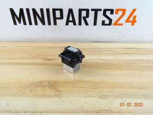 Gebruikte Koelvinweerstand Mini Mini (R56) 1.6 16V Cooper Prijs € 71,40 Inclusief btw aangeboden door Miniparts24 - Miniteile24 GbR