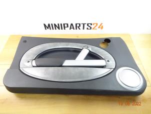 Gebruikte Deurbekleding 2Deurs links Mini Mini Cooper S (R53) 1.6 16V Prijs € 113,05 Inclusief btw aangeboden door Miniparts24 - Miniteile24 GbR