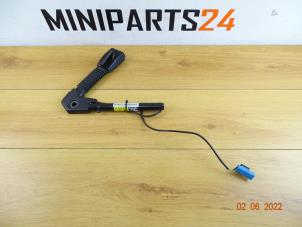 Gebruikte Gordelspanner links Mini Mini Cooper S (R53) 1.6 16V Prijs € 74,97 Inclusief btw aangeboden door Miniparts24 - Miniteile24 GbR