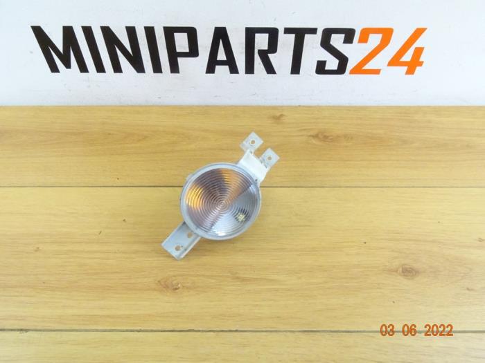Knipperlichtglas links van een MINI Mini Cooper S (R53) 1.6 16V 2004